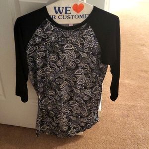 Black and White Lu LA Roe Tee in a Small